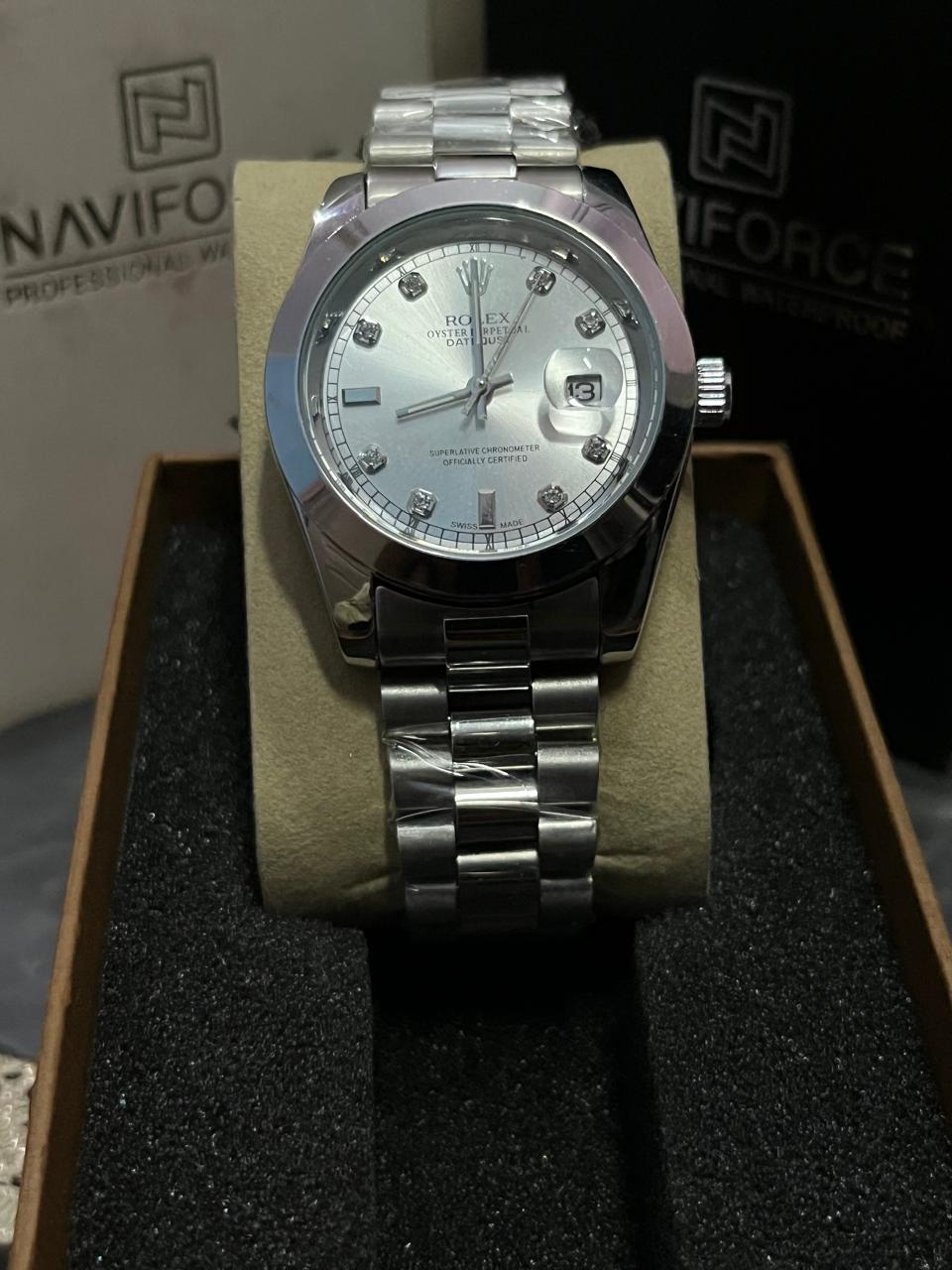 Rolex-Style Silver Quartz Watch – Classic Elegance on a Budget